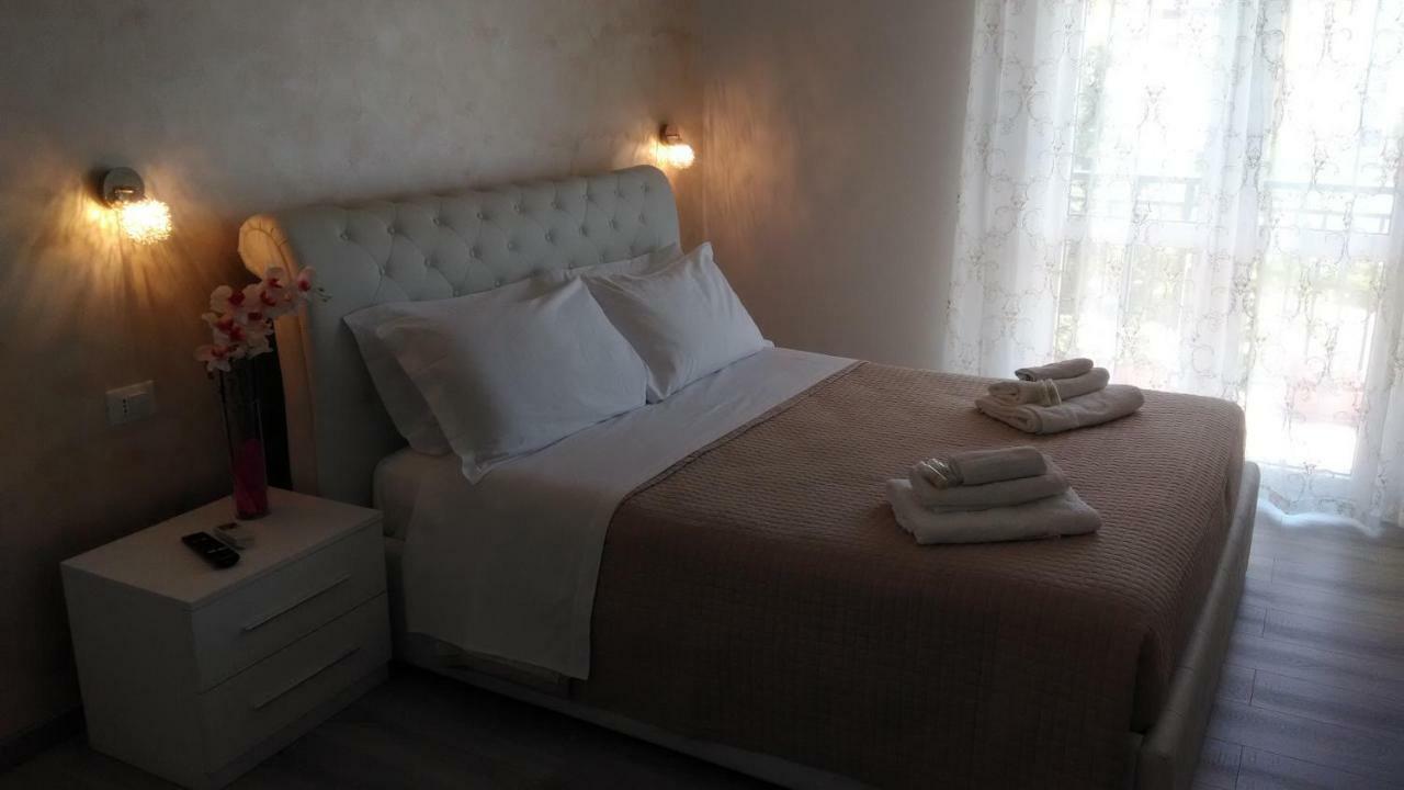 Viola Di Mare Rooms And Parking Termoli Exterior photo